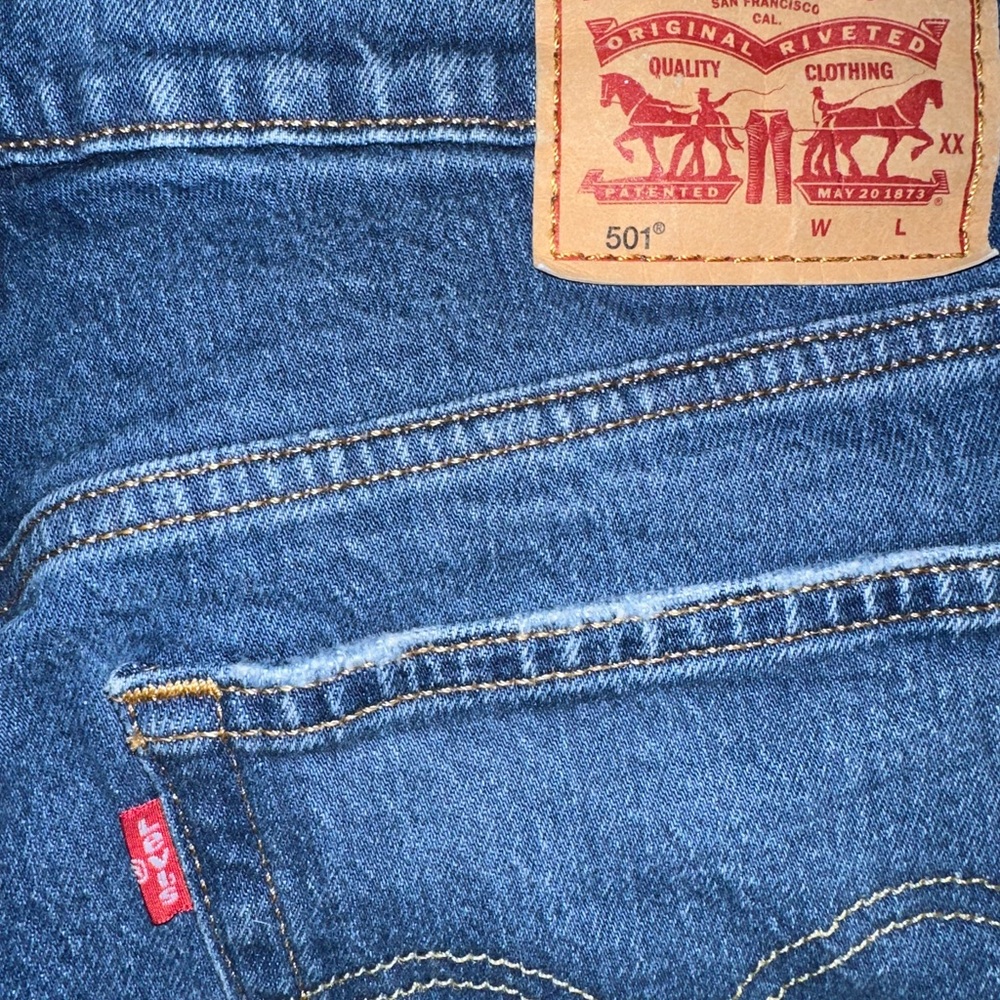 Levi's 501 Classic Blue Jeans